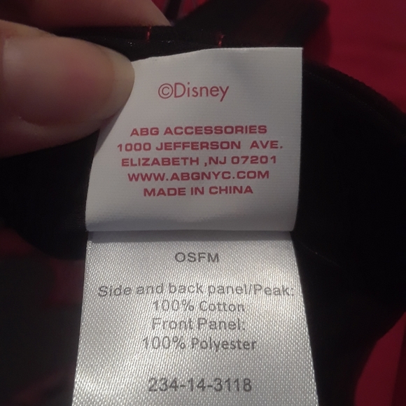 Mickey Mouse hat for kids - Picture 6 of 6